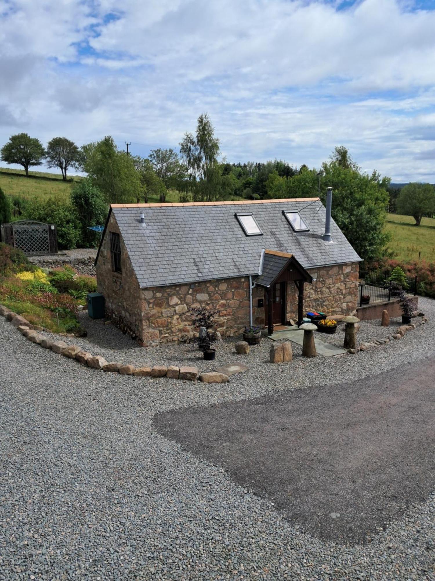 Boghead Cottage: Holiday Cottage In Royal Deeside Banchory Exterior photo